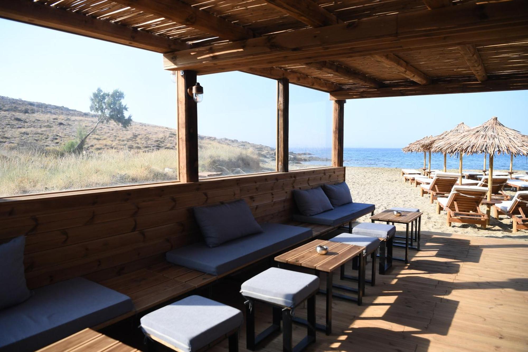 Nostos Beachfront Apartments & Studios Agios Ioannis  Zewnętrze zdjęcie