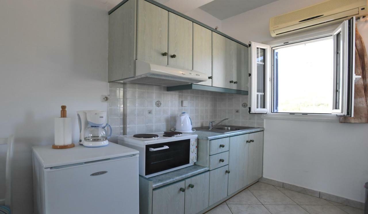 Nostos Beachfront Apartments & Studios Agios Ioannis  Zewnętrze zdjęcie