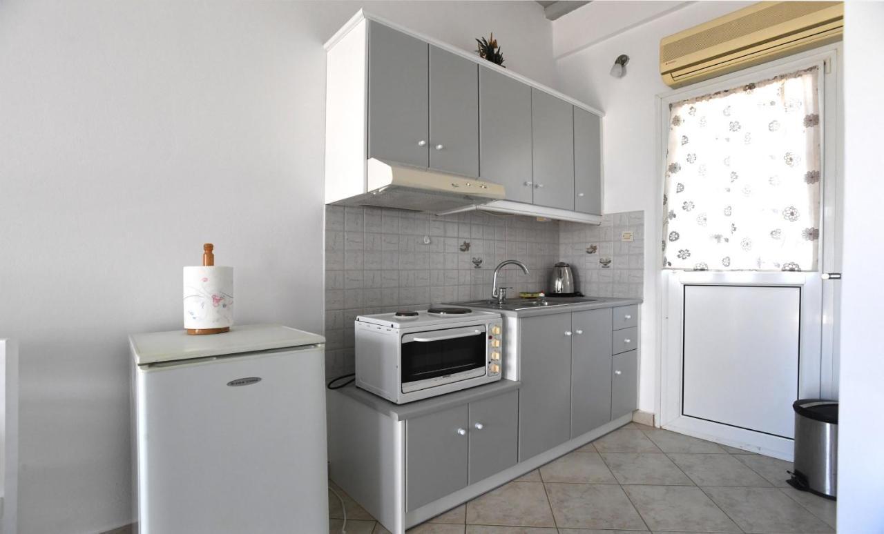 Nostos Beachfront Apartments & Studios Agios Ioannis  Zewnętrze zdjęcie